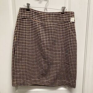 Talbots Skirt Houndstooth Plaid Classic Black Tan Size 10 Wool Blend NWT